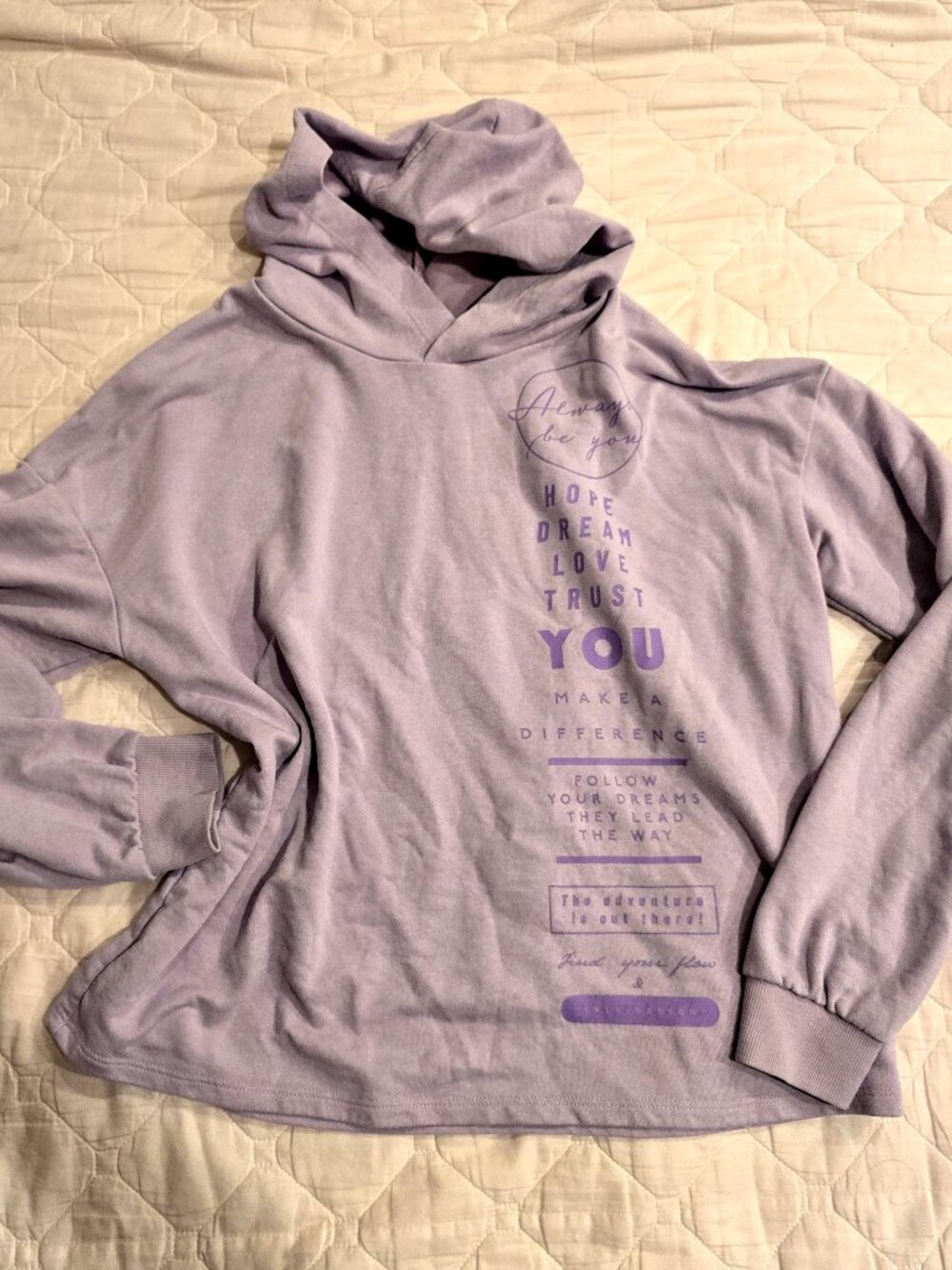 H&M Lavender Purple Graphic Pullover Hoodie Sweatshirt Pastel Small